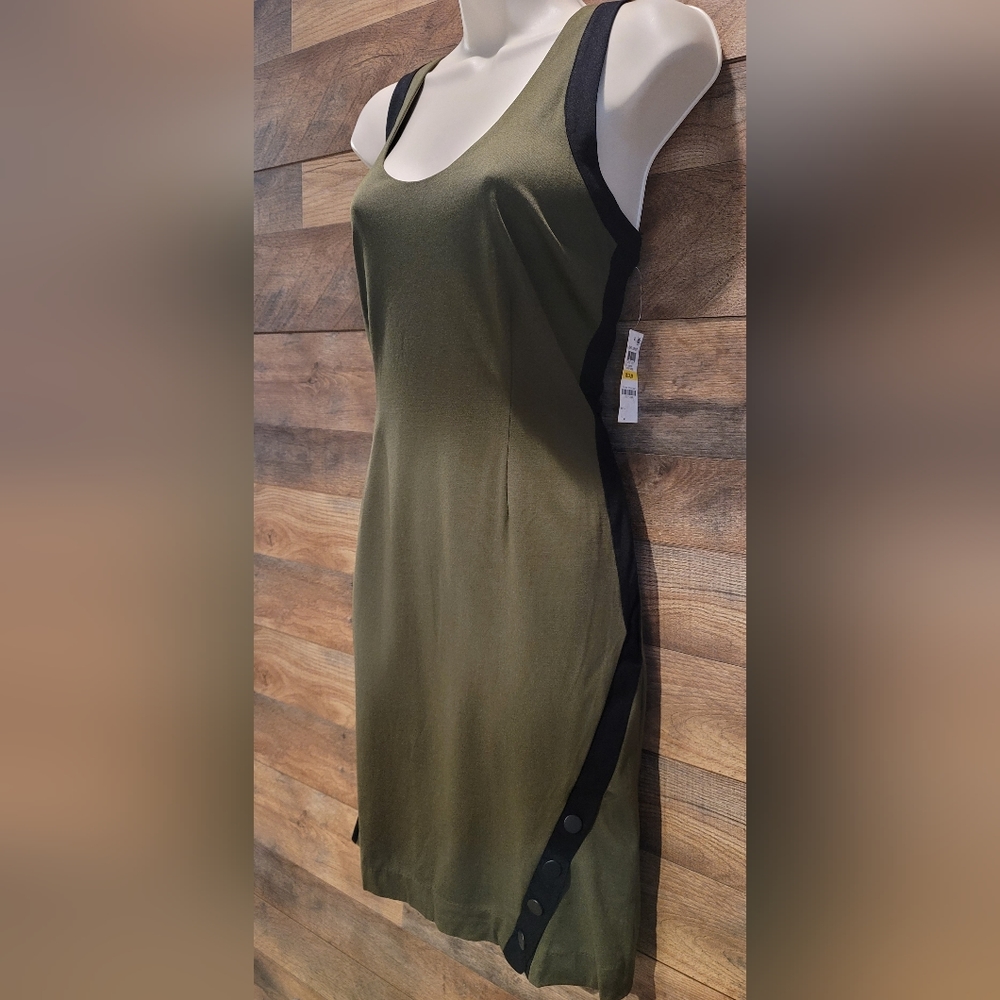 NWT Olive and Black Bar III Swirl Bodycon Midi Dress Sz M